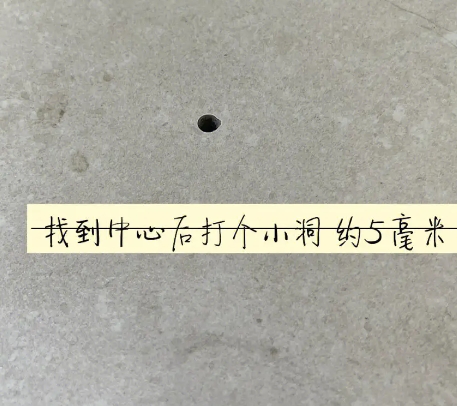 崇州瓷砖空鼓维修公司专业解答在瓷砖铺贴过程中，如果砂料搅拌不均匀，将会带来以下问题